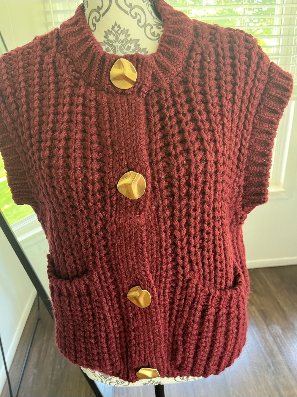 Zara Burgundy Sleeveless Chunky Knit Cardigan with Gold Buttons - Picture 2 of 3